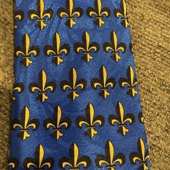 Steven Harris Saints Emblem Tie - Picture 2 of 4
